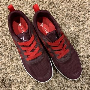 Women’s Vionic sneakers